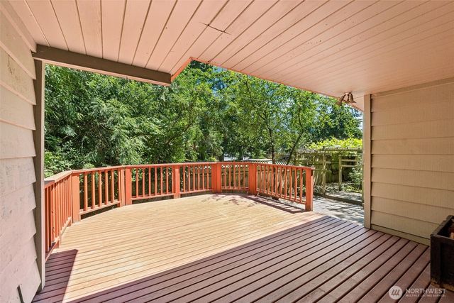 7629 236th Street SW, Edmonds, WA 98026