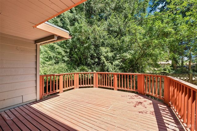 7629 236th Street SW, Edmonds, WA 98026