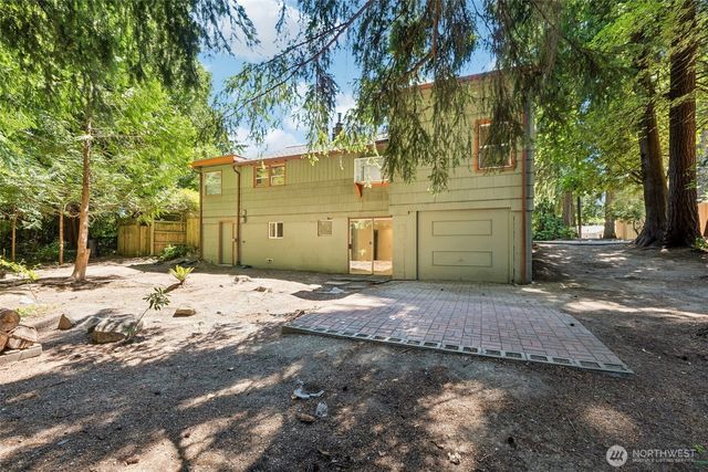 7629 236th Street SW, Edmonds, WA 98026