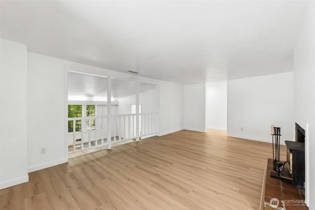 7629 236th Street SW, Edmonds, WA 98026