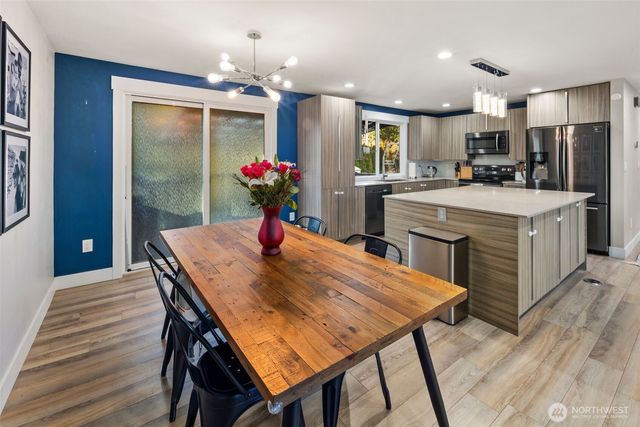 12702 214th Avenue Ct E, Bonney Lake, WA 98391