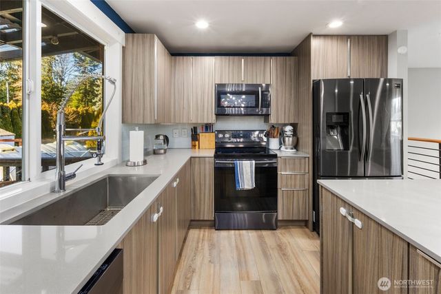 12702 214th Avenue Ct E, Bonney Lake, WA 98391