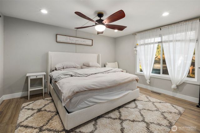 12702 214th Avenue Ct E, Bonney Lake, WA 98391