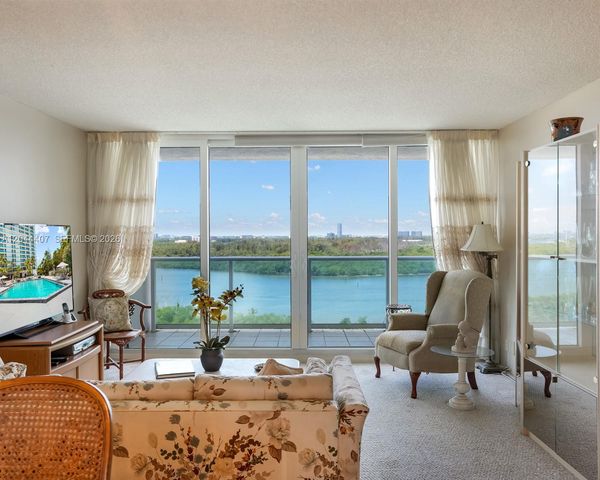 100 Bayview Dr 1620, Sunny Isles Beach, FL 33160