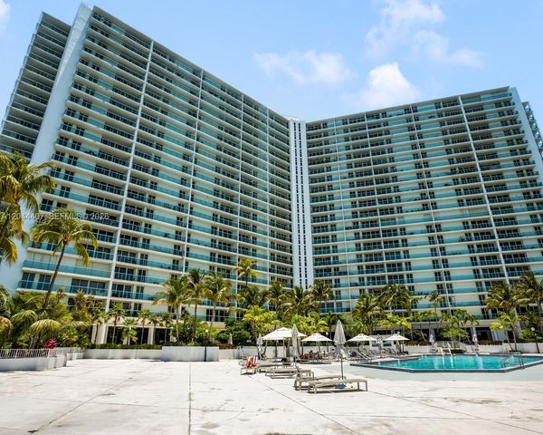 100 Bayview Dr 1620, Sunny Isles Beach, FL 33160