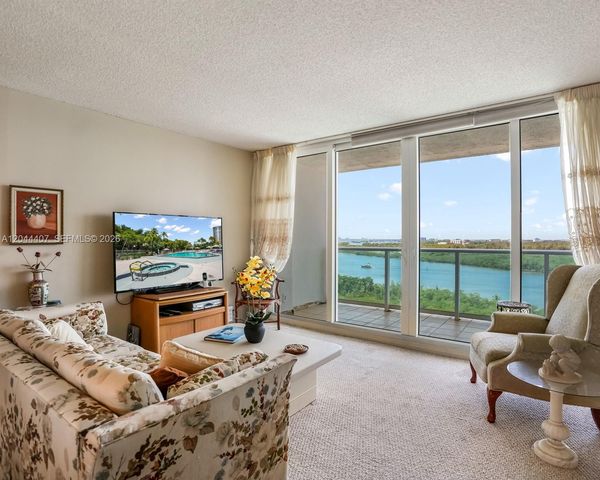 100 Bayview Dr 1620, Sunny Isles Beach, FL 33160