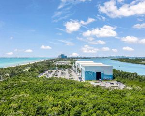100 Bayview Dr 1620, Sunny Isles Beach, FL 33160