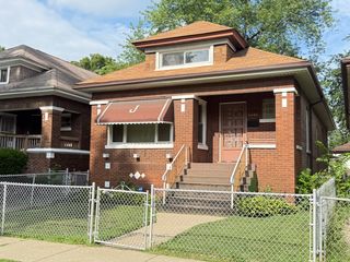 11646 S Lowe Avenue, Chicago, IL 60628