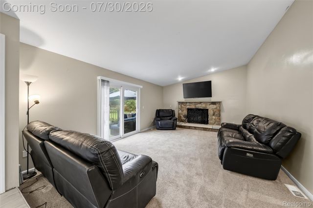 5890 Chickadee Lane, Independence Charter Township, MI 48346