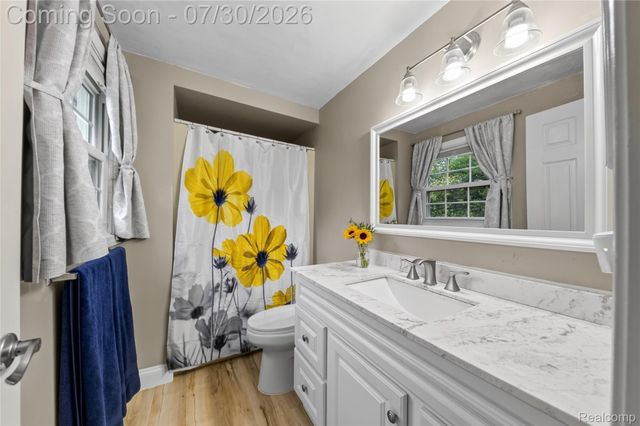 5890 Chickadee Lane, Independence Charter Township, MI 48346