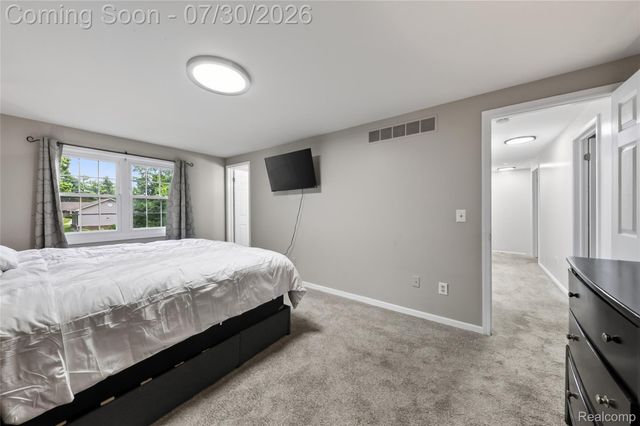 5890 Chickadee Lane, Independence Charter Township, MI 48346