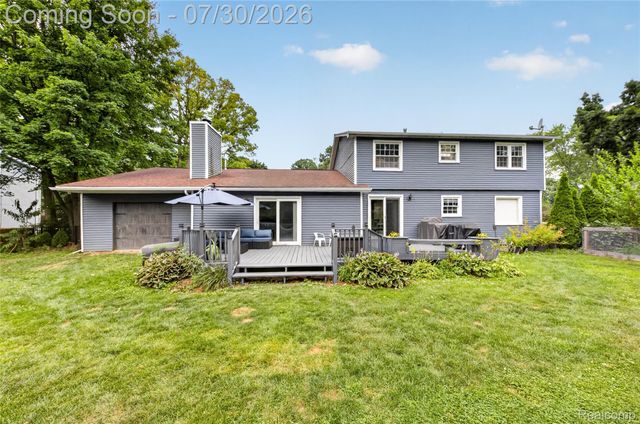 5890 Chickadee Lane, Independence Charter Township, MI 48346