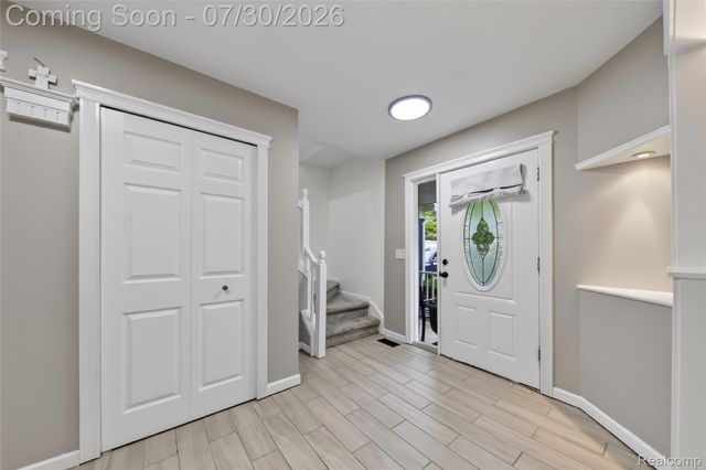 5890 Chickadee Lane, Independence Charter Township, MI 48346
