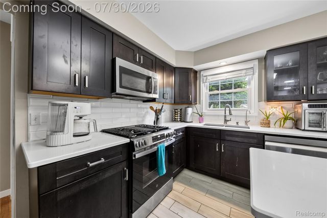 5890 Chickadee Lane, Independence Charter Township, MI 48346