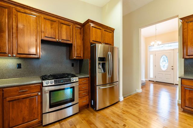 18777 S Sugar Pine Dr, Pine Grove, CA 95665