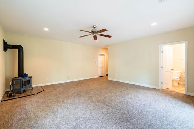 18777 S Sugar Pine Dr, Pine Grove, CA 95665