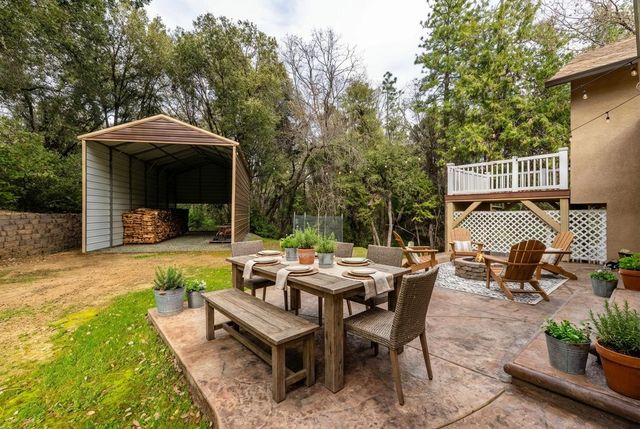 18777 S Sugar Pine Dr, Pine Grove, CA 95665