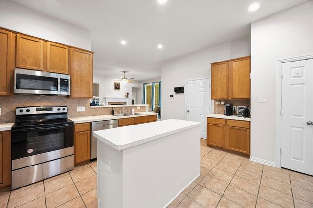 6601 Marquett Drive, Rowlett, TX 75089