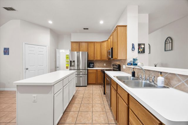 6601 Marquett Drive, Rowlett, TX 75089