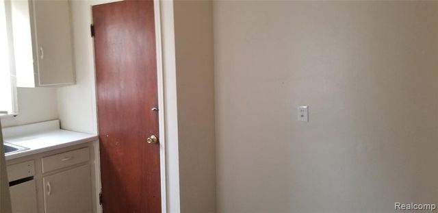 20083 Chapel Street, Detroit, MI 48219