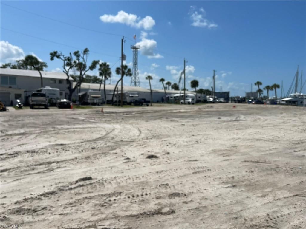 1120 Main ST, FORT MYERS BEACH, FL 33931 — photo 4