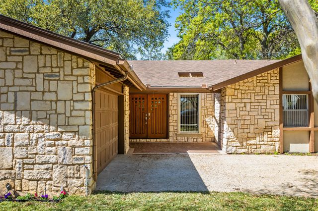 15721 mapleview, Dallas, TX 75248