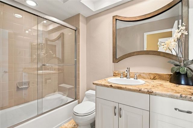 684 Vista Lago Circle N, Palm Desert, CA 92211