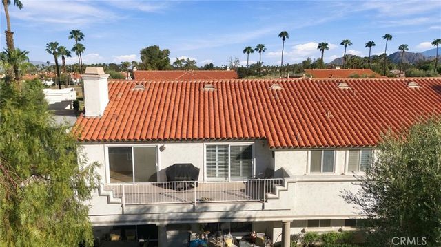 684 Vista Lago Circle N, Palm Desert, CA 92211