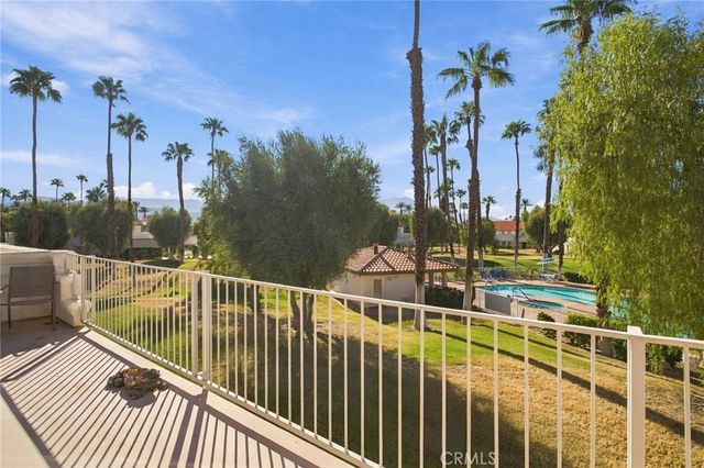 684 Vista Lago Circle N, Palm Desert, CA 92211