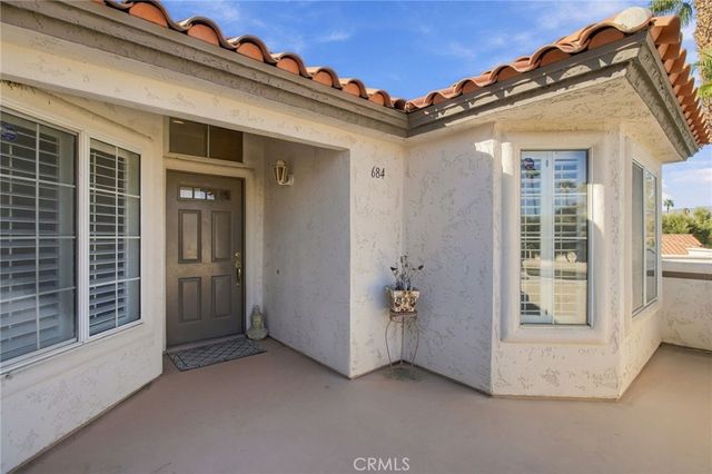 684 Vista Lago Circle N, Palm Desert, CA 92211