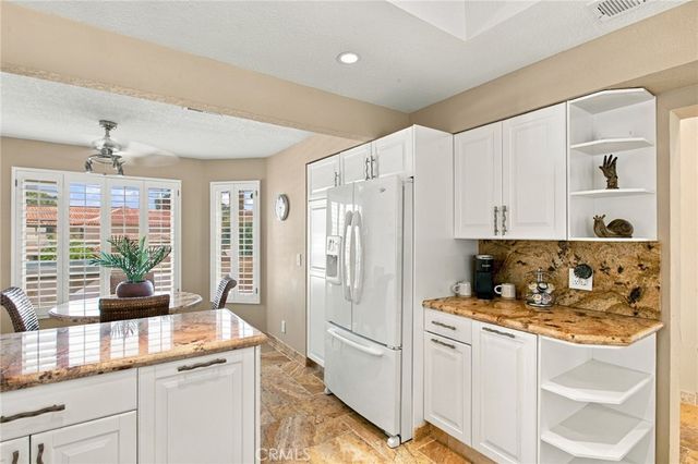 684 Vista Lago Circle N, Palm Desert, CA 92211