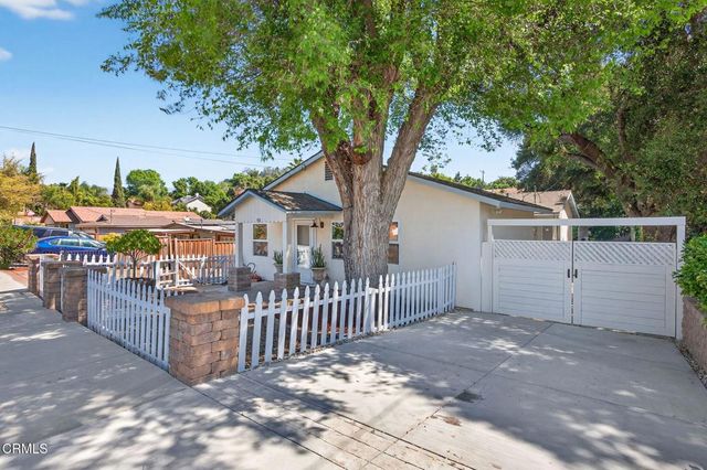 98 Mountain View Street, Oak View, CA 93022