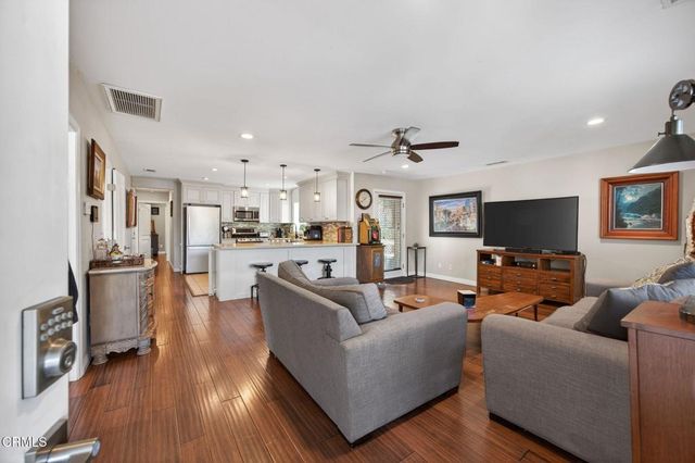 98 Mountain View Street, Oak View, CA 93022