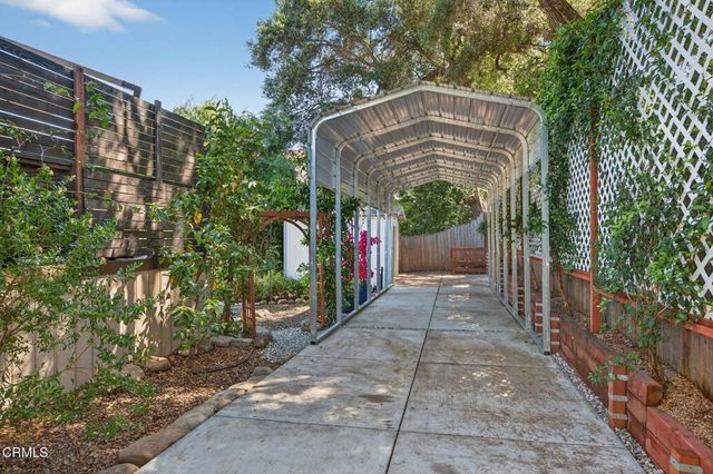 98 Mountain View Street, Oak View, CA 93022