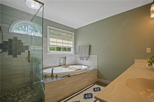 4880 Racquet Court, Duluth, GA 30096