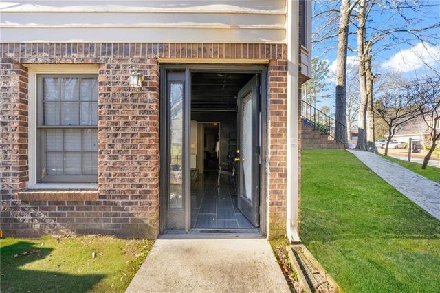 4880 Racquet Court, Duluth, GA 30096