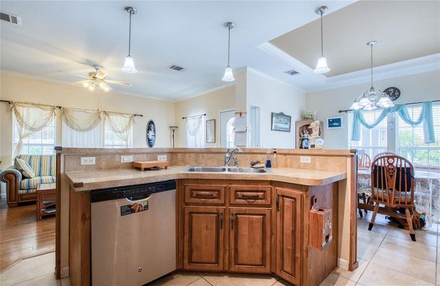 18675 US HIGHWAY 19 N 138, Clearwater, FL 33764