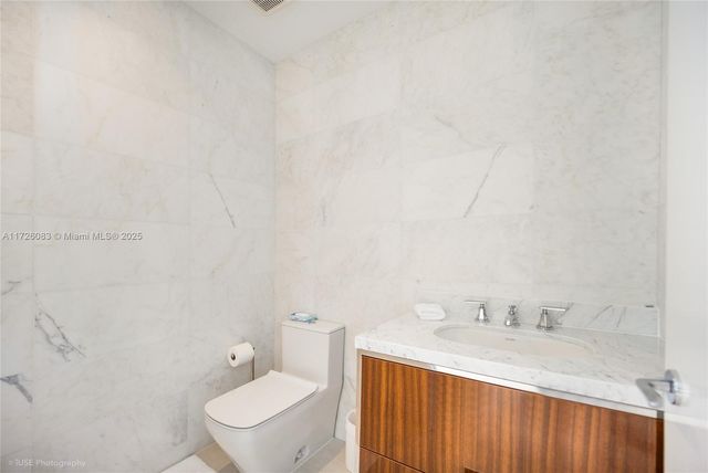 15701 Collins Ave 4503, Sunny Isles Beach, FL 33160