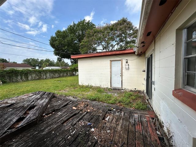 2722 W OAK STREET, Kissimmee, FL 34741