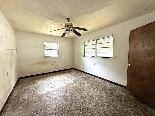 2722 W OAK STREET, Kissimmee, FL 34741