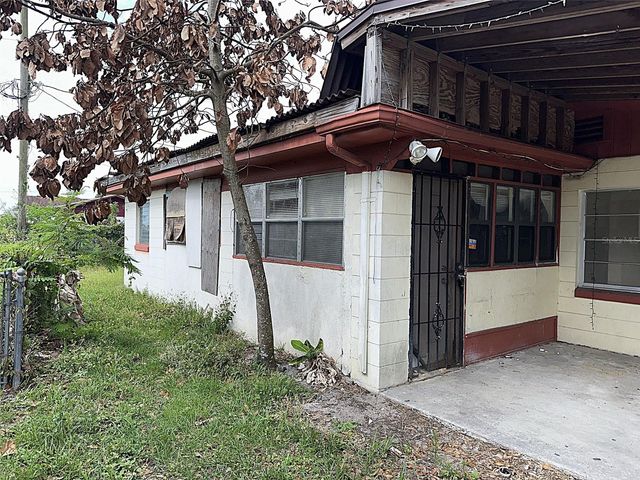 2722 W OAK STREET, Kissimmee, FL 34741