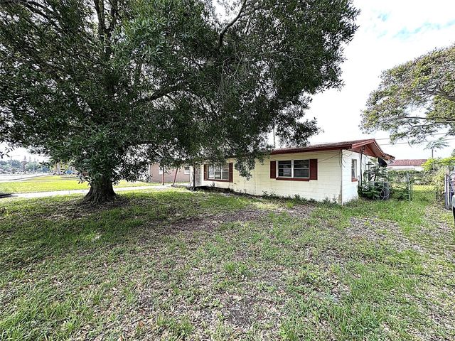 2722 W OAK STREET, Kissimmee, FL 34741