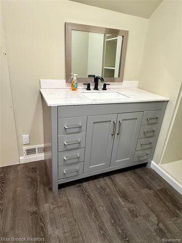 1146 S Long Lake Boulevard, Lake Orion, MI 48362