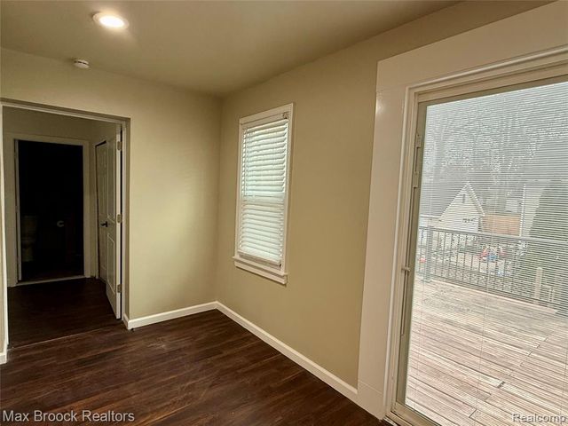 1146 S Long Lake Boulevard, Lake Orion, MI 48362