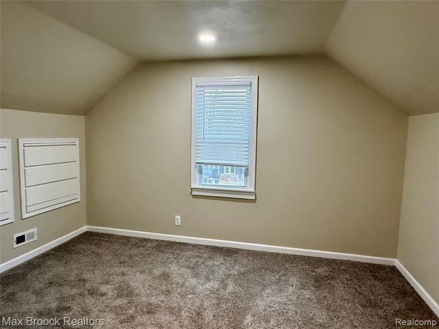 1146 S Long Lake Boulevard, Lake Orion, MI 48362