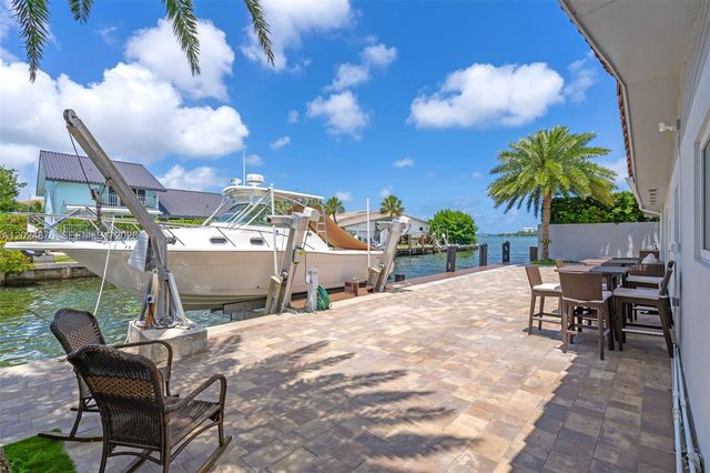 1261 NE 82nd St, Miami, FL 33138