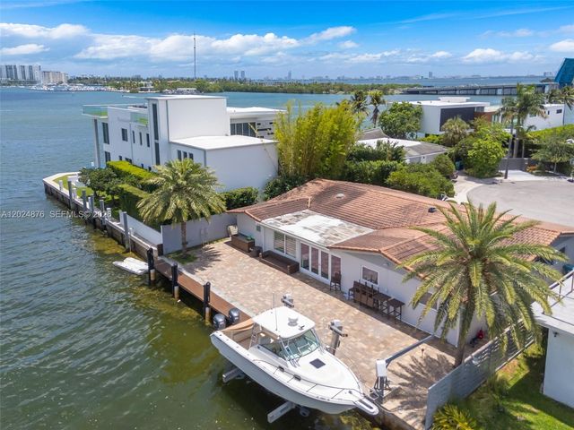 1261 NE 82nd St, Miami, FL 33138
