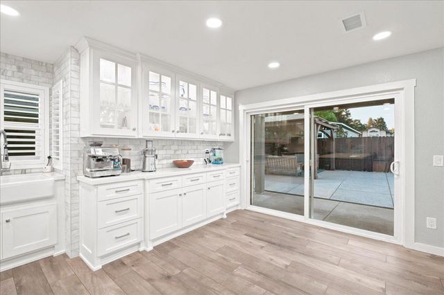 6715 Ashington Way, Elk Grove, CA 95758