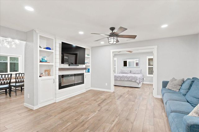 6715 Ashington Way, Elk Grove, CA 95758
