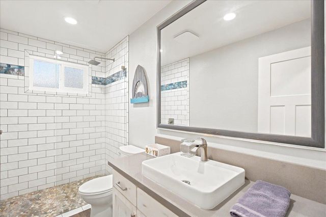 6715 Ashington Way, Elk Grove, CA 95758